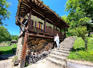 bulgaria/stara-planina/landmark/ethno-village-etar