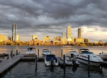 massachusetts/boston/landmark/memorial-dr