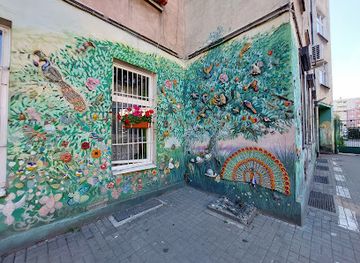 poland/wroclaw/srodmiescie/landmark/colorful-backyards-of-nadodrze