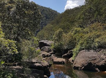 australia/blue-mountains-national-park/landmark/red-hands-cave-walking-track-blue-mountains-national-park