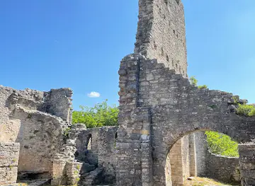 Dvigrad ruins