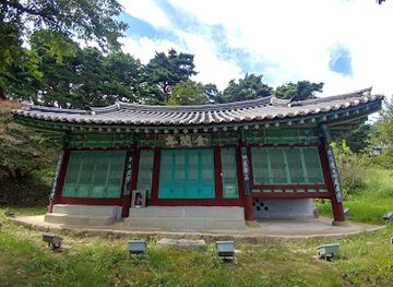 south-korea/gangneung-coastal-areas/landmark/geumranjeong