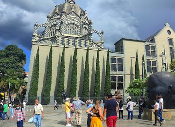 colombia/medellin/landmark/palace-of-culture-rafael-uribe-uribe