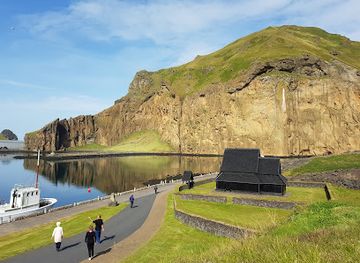 iceland/westman-islands/landmark/stafkirkjan