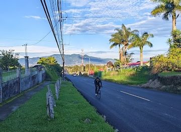 costa-rica/san-jose/landmark/antiguas-torres-de-radio-monumental