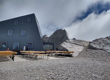 austria/schladming-dachstein/landmark/alpine-club-austria-seethalerhutte