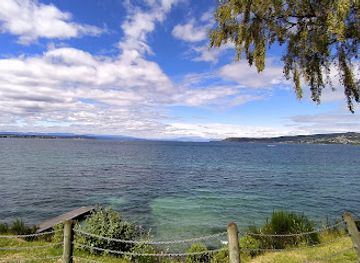 new-zealand/taupo/landmark/lake-taupo-hole-in-one-challenge