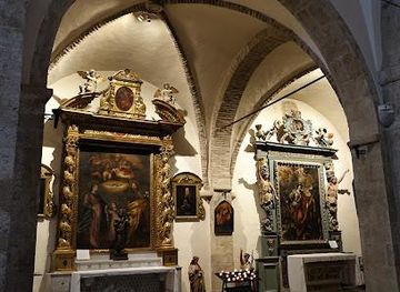 monaco/la-rousse/landmark/collegiale-saint-paul