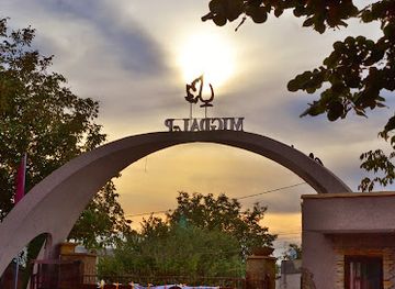 moldova/codru-national-park/landmark/chateau-cojusna-migdal-p