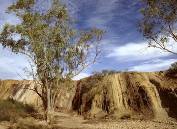 australia/far-west/landmark/ochre-pits