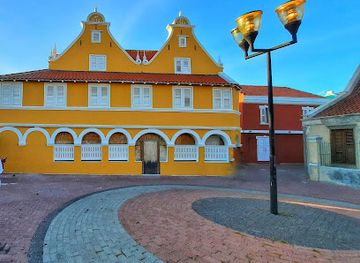 curacao/willemstad/otrobanda/landmark/rif-old-city-otrobanda