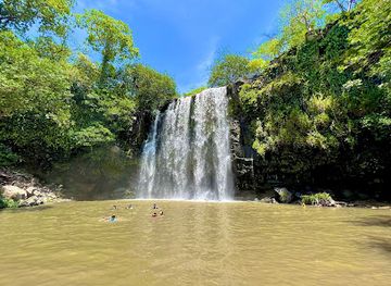 costa-rica/tilaran-range/landmark/catarata-llanos-del-cortes-y-poza-escondida