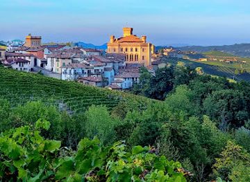 italy/roero/landmark/consorzio-turistico-langhe-roero-monferrato-booking-office