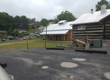 west-virginia/lewisburg/landmark/montwell-commons