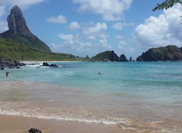 brazil/fernando-de-noronha/landmark/dog-beach