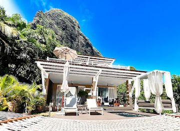 mauritius/le-morne/landmark/kozy-le-morne