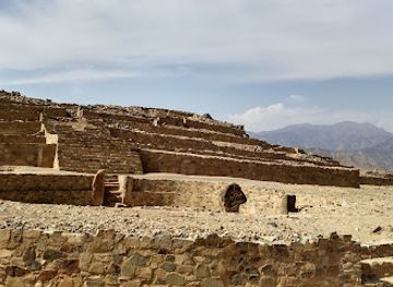 peru/apurimac/landmark/sacred-city-of-caral