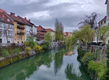 slovenia/southeast-slovenia/landmark/ledene-skulpture-rismondo-miro-rismondo-s-p