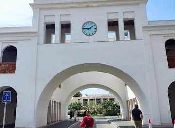 bahrain/bahrain-international-circuit/landmark/souq-bab-al-bahrain