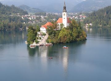 slovenia/lake-bled/landmark/provost-s-house