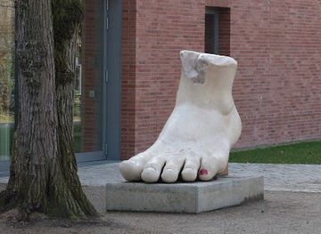 luxembourg/moselle-valley/landmark/fuss-des-konstantin