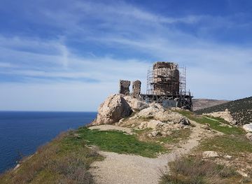ukraine/crimean-peninsula/landmark/genuezskaya-krepost-chembalo