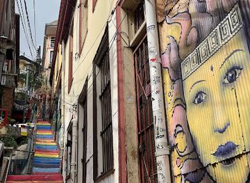 chile/valparaiso/landmark/escalera-de-colores