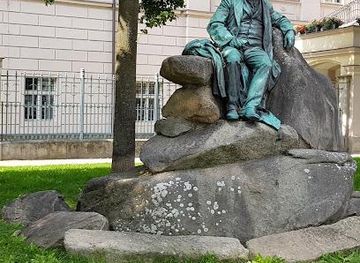 austria/linz/landmark/adalbert-stifter-denkmal-im-promenadenpark