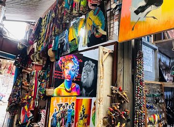 tanzania/arusha/landmark/maasai-market-curios-and-crafts