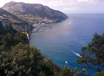 italy/capri/landmark/tiberius-leap