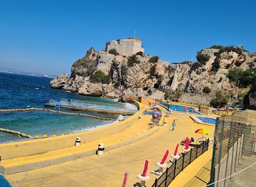 gibraltar/eastern-beach/landmark/camp-bay-gibraltar