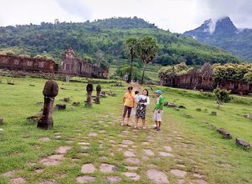 laos/vang-vieng-karst-landscape/landmark/vat-phou