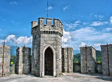 slovenia/littoral/landmark/rihemberk