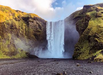 iceland/highlands/landmark/skogafoss