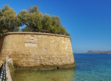 greece/crete/landmark/sabbionara-bastion
