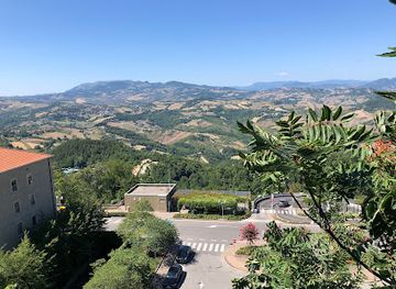 san-marino/domagnano/landmark/gate-of-saint-francis