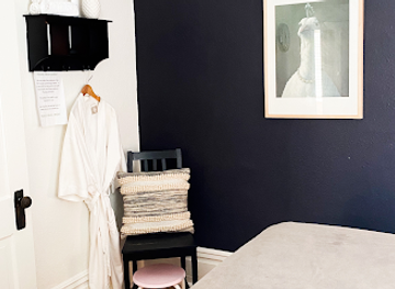 minnesota/ely/landmark/pebble-spa