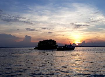 indonesia/kalimantan/landmark/melawai-beach