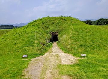 japan/hyuga/landmark/saitobaru-burial-mounds