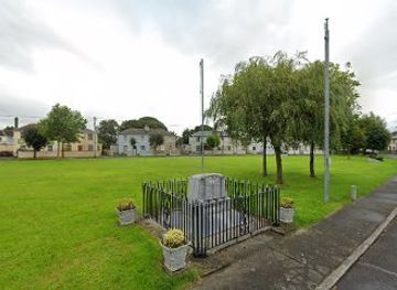ireland/tralee/landmark/kevin-barry-monument
