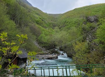 kosovo/junik-mountains/landmark/white-drin-waterfall