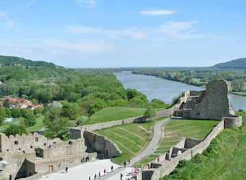slovakia/bratislava-region/landmark/gate-of-freedom-memorial
