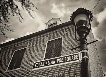maryland/baltimore/landmark/edgar-allan-poe-house-museum