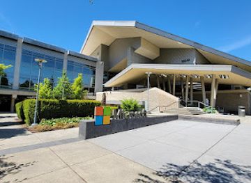 washington/redmond/landmark/microsoft-visitor-center-and-company-store