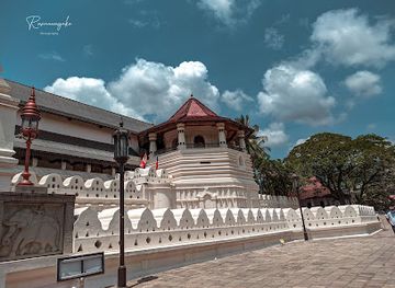 sri-lanka/central-province/landmark/sri-dalada-maligawa