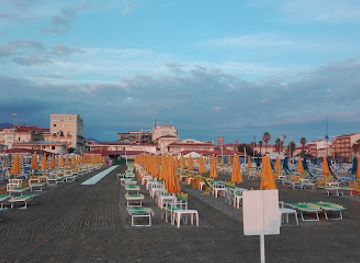 italy/versilia/landmark/artiglio