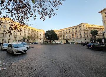 italy/capri/landmark/piazza-vanvitelli