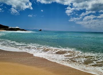 antigua-and-barbuda/darkwood-beach/landmark/landing-bay-beach