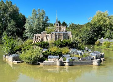 france/centre-val-de-loire/landmark/france-miniature