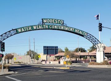 california/modesto/landmark/modesto-arch